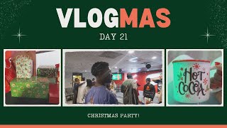 Intense White Elephant Game ... // Vlogmas Day 21