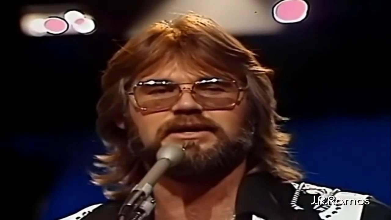 Kenny rogers the first edition ruby dont take your love to town