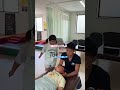 ９歳の首をストレッチしてみた