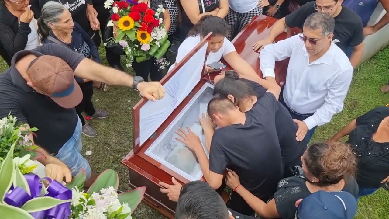 11. cementerio . Casa Eterna