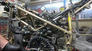 Adjusting cam timing using offset keys - Ducati Desmoquattro 916