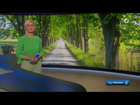 tagesthemen 23:15 Uhr, 18.05.2026

tagesthemen 23:15 Uhr

Pr&uuml;fbericht des Expertenrats: Deutschland verfehlt seine Ziele beim Klimaschutz, Die Meinung, Abschlussbericht des Untersuchungsausschusses zum Anschlag auf Weihnachtsmarkt in Magdeburg 2024, Gordon Schnieder ist erster CDU-Ministerpr&auml;sident von Rheinland-Pfalz seit 35 Jahren, Israel treibt v&ouml;lkerrechtswidrigen Siedlungsbau im Westjordanland voran, Weitere Meldungen im &Uuml;berblick, App soll Parkplatzsuche in Innenst&auml;dten einfacher machen, Das Wetter

Hinweis:
Der Beitrag zur Eishockey-WM darf aus rechtlichen Gr&uuml;nden nicht auf tagesschau.de gezeigt werden.

#tagesthemen #2315 #Uhr #18052026