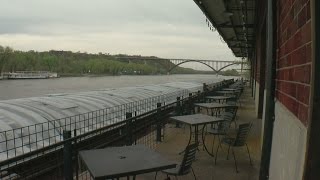 DeRusha Eats: Dining In A Flood Plain -- St. Paul's Red River Kitchen