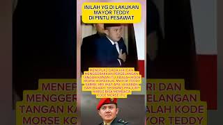 inilah yang dilakukan mayor teddy saat di pintu pesawat #beritaartis #fypyoutube #mayorteddy