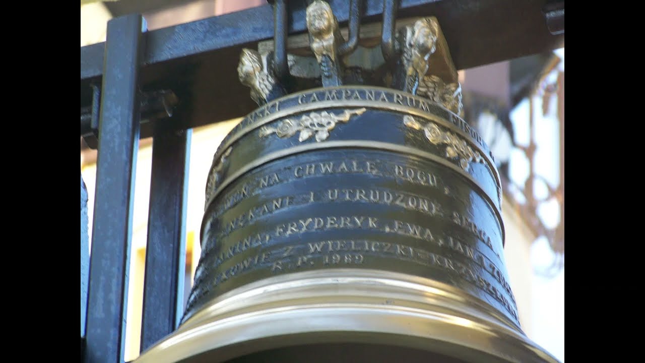 Sygneczów - Dzwony kościelne. Dzwonienie 2 mniejszych dzwonów.