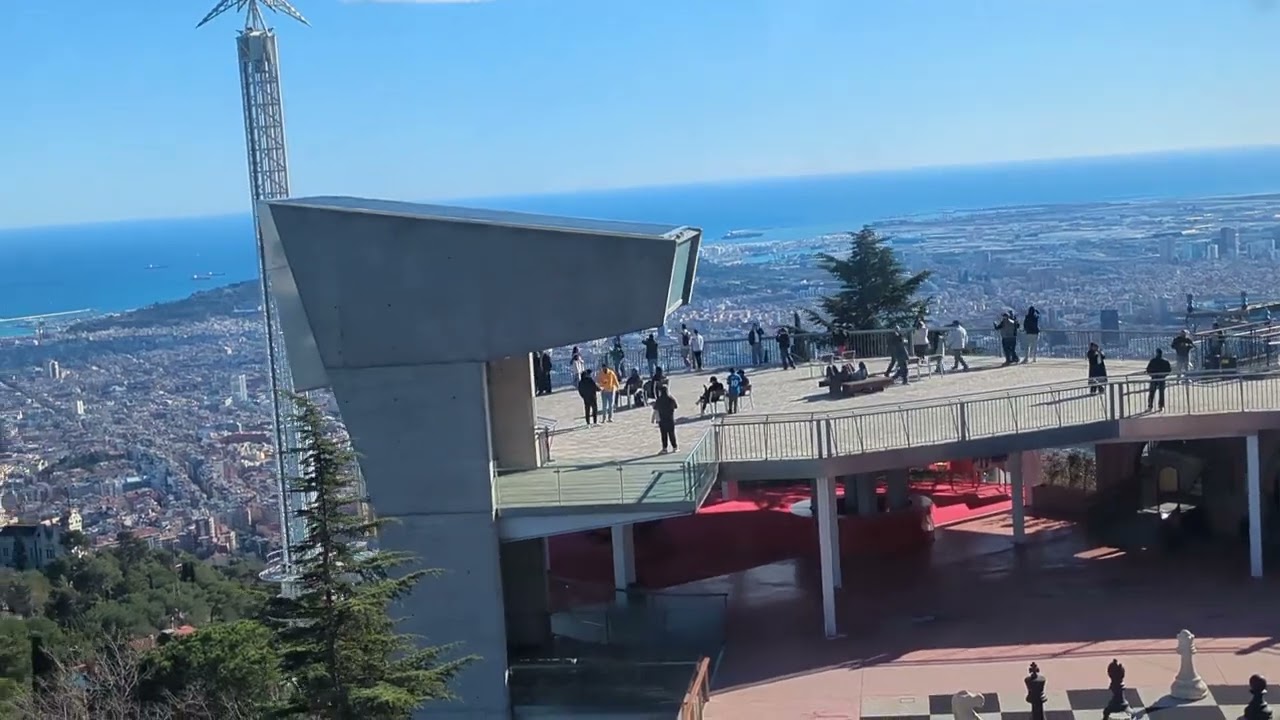 Tibidabo vliegtuigje Barcelona 2026