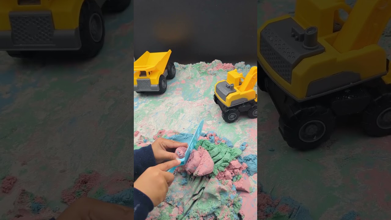 Bunte Kugeln aus Zaubersand zerkleinern