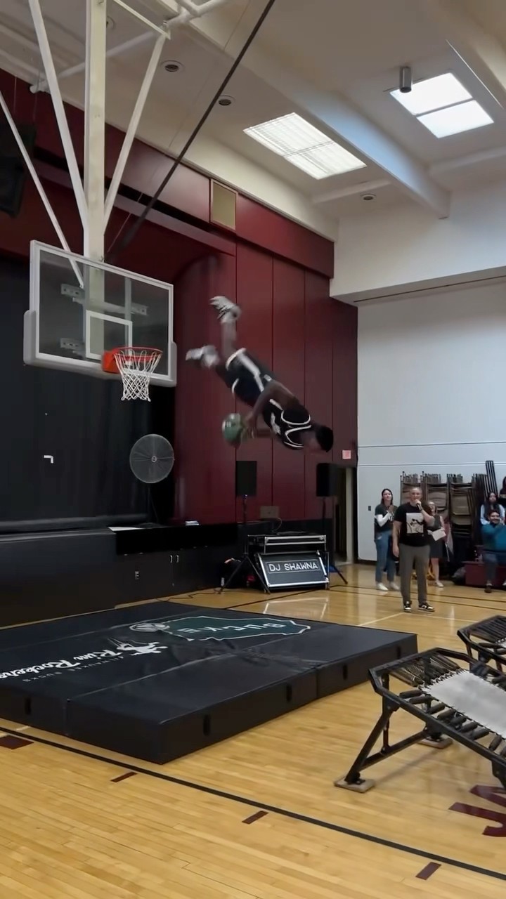 #JasonDeruloTV // Basketball ? #GotPermissionToPost From IG @swaggy_surf #GladUCame