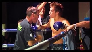 Callum Austin V Sam Burruston - Muay Thai