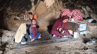 Download Lagu Nomadic Woman Documentary 🧕A Gift 🎁 for the Mountain Girl 🏔️ MP3