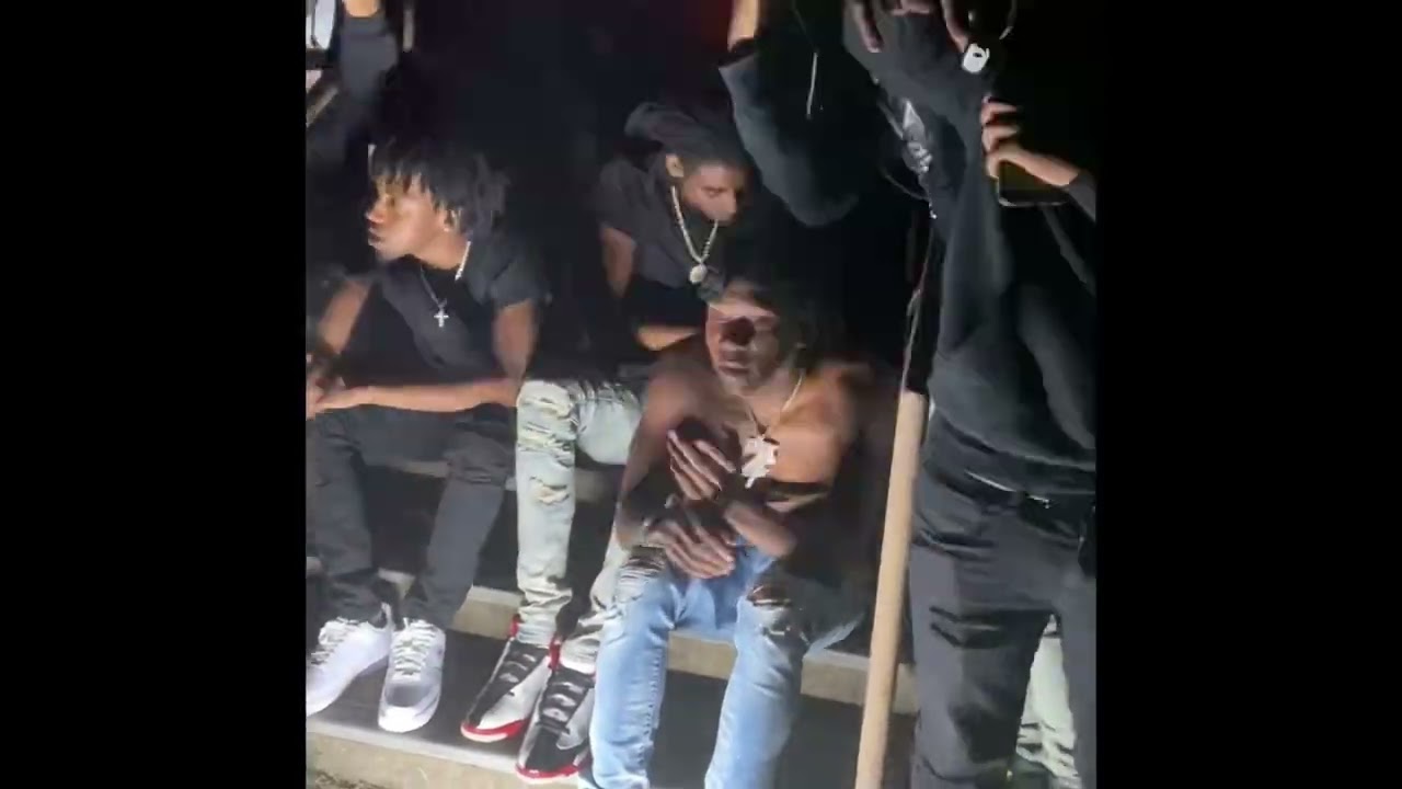 PME JayBee - Hopped Out (feat. Tee5Hunnit, Don400, DMG Mook)