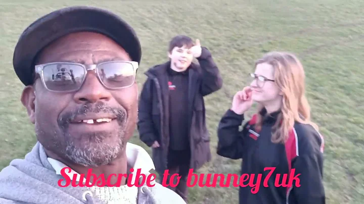 come with me for a evening walk in the park in Luton UK