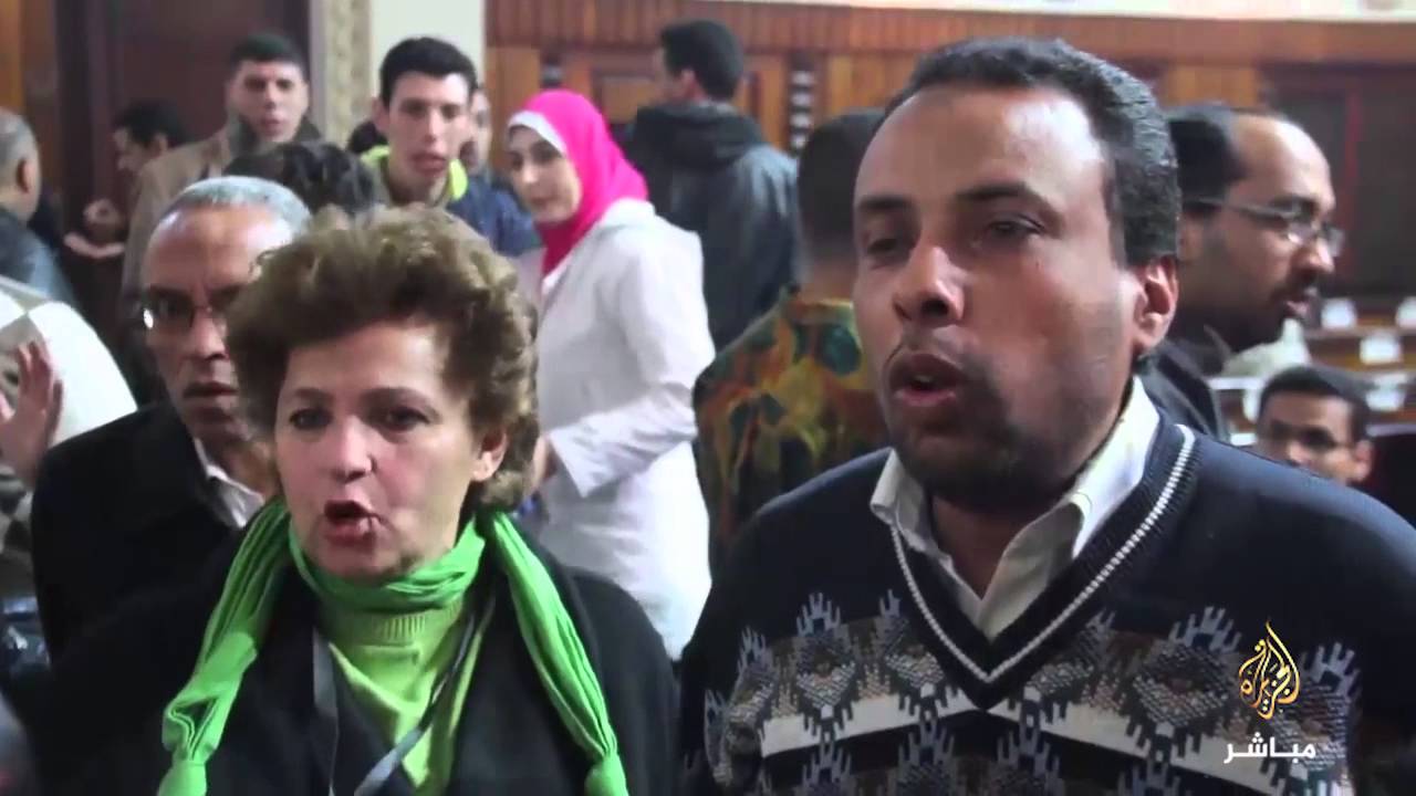 #شاهد .. رأي انصار مبارك اثر حكم النقض بقضية القصور الرئاسية لمبارك و نجليه