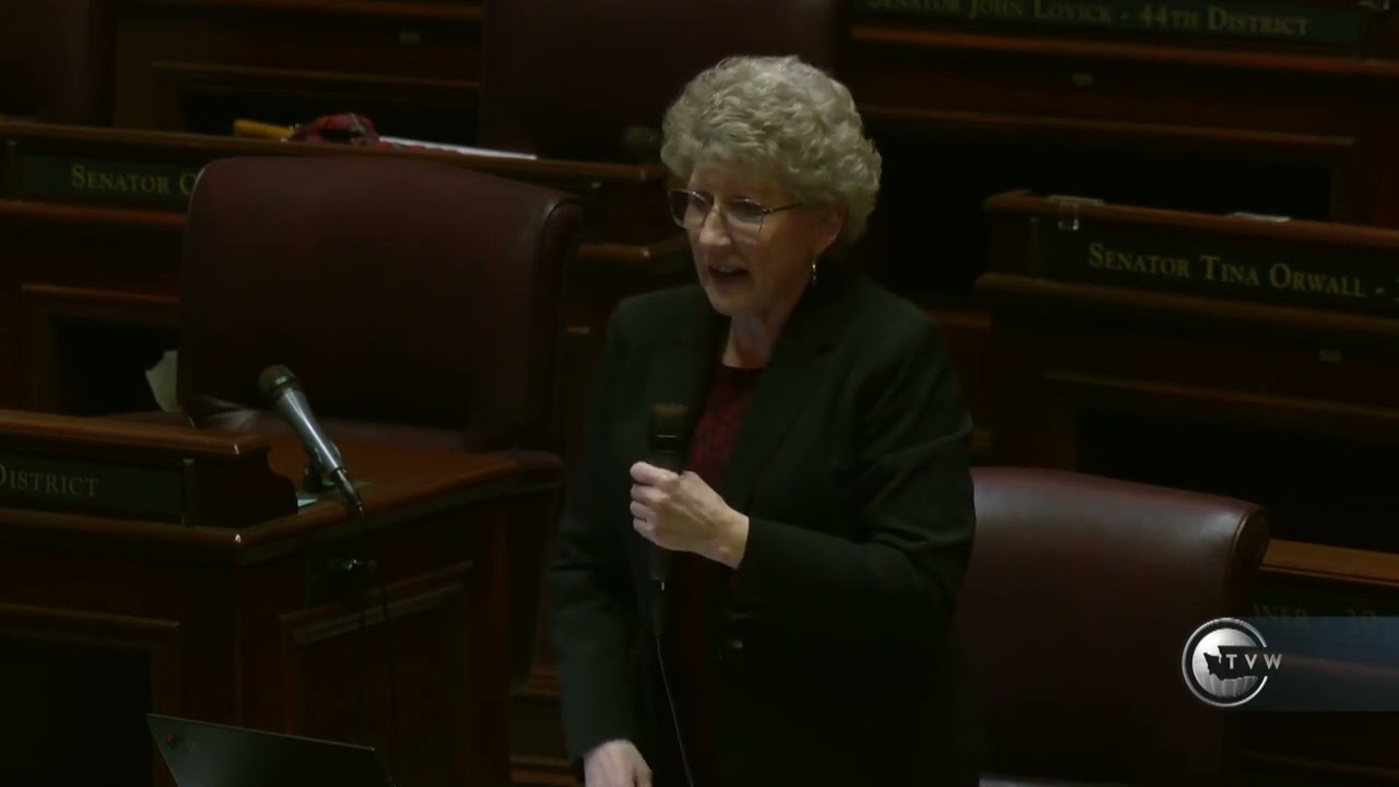 Moment of Silence for former Washington Secretary of State Ralph Munro