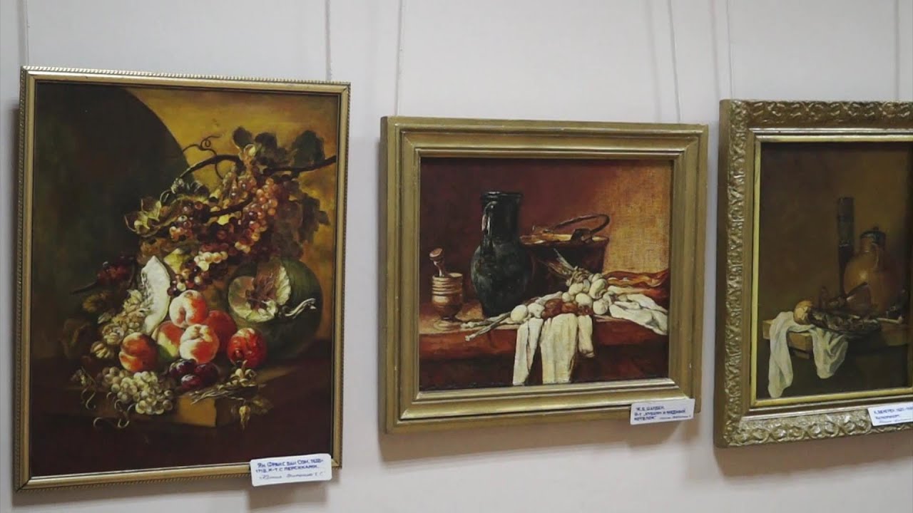 В библиотеке им.Мамина-Сибиряка открылась выставка работ серовской художницы