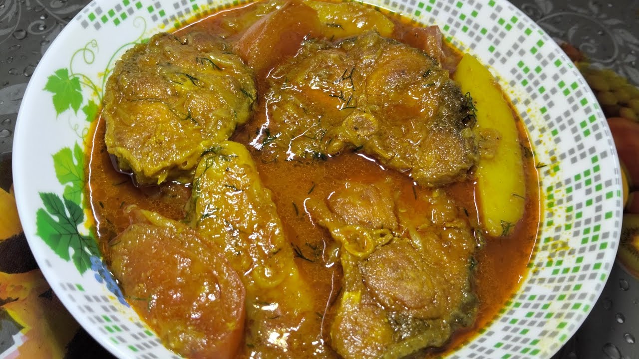 টমেটো আলু দিয়ে ব্রিগেড মাছের সুস্বাদু রেসিপি 😋 || Fish curry Recipe in Bengali || T and M Vlog