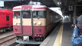 えちごトキめき鉄道413系・455系糸魚川駅発車