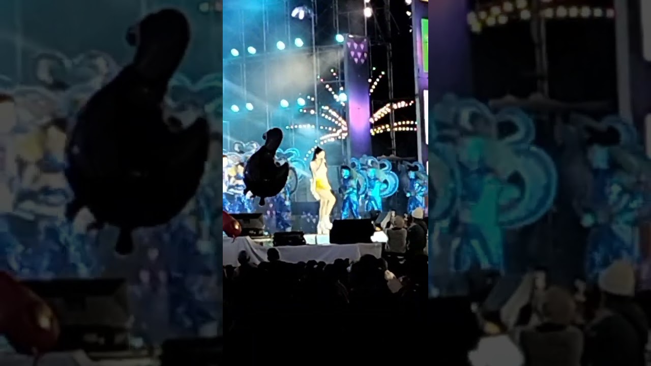 สาวน้อยเพชรบ้านแพง