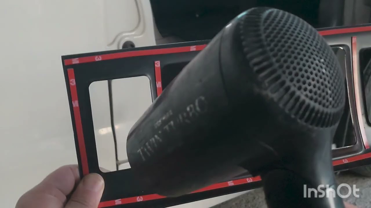 過走行エブリイに黒木目調インテリアパネルカバーを取り付け！