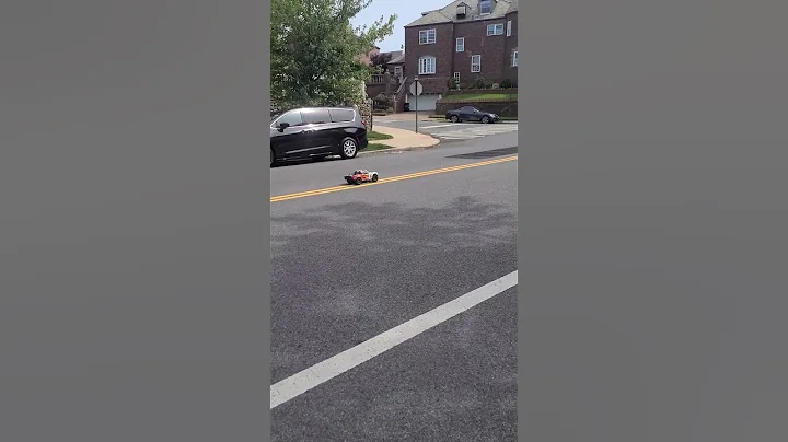 Arrma Mojave 4s street acceleration on 3s #arrma #arrmamojave #4s #rc #arrmaarmy