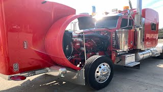 Why does this just overhauled engine smoke grey???