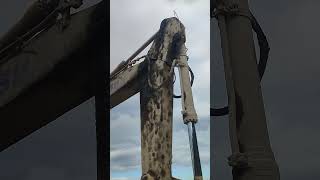 Arm Broken #arm #excavator #excavators #mining #coalmining #mechanic #coal #komatsu #welding