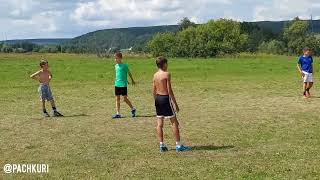 ⚽️ Футбо‌л (англ. football от foot «ступня» + ball «мяч»)