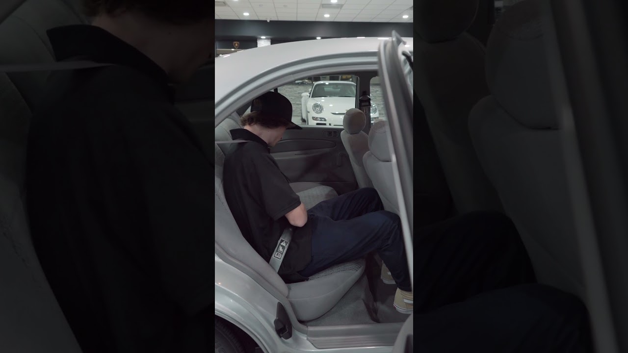 Sounds of a 1999 Ford Escort LX Sedan