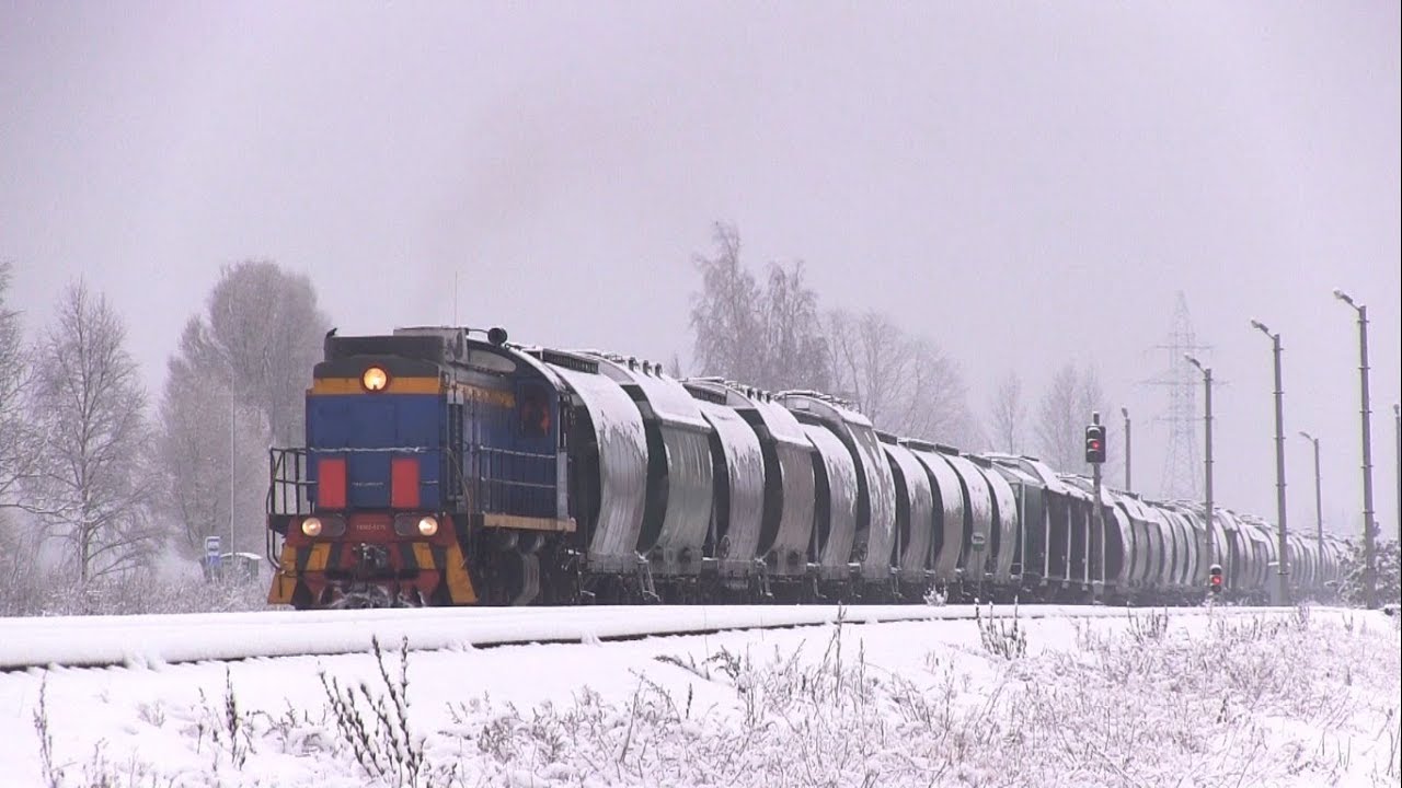 ТЭМ2-3276 с тяжелым грузовым составом / TEM2-3276 with a heavy loaded freight train