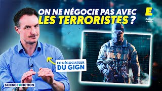 Un ex-négociateur du GIGN analyse des scènes de films 🎬 | Science vs Fiction