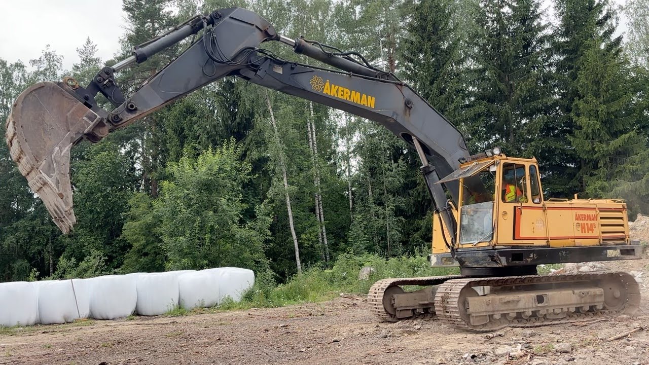 Köp Grävmaskin Åkerman H14B på Klaravik