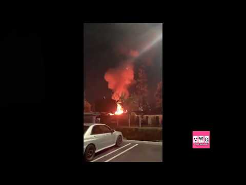 لحظة انفجار محول كهربائي أثناء مهرجان للجعة في كاليفورنيا
