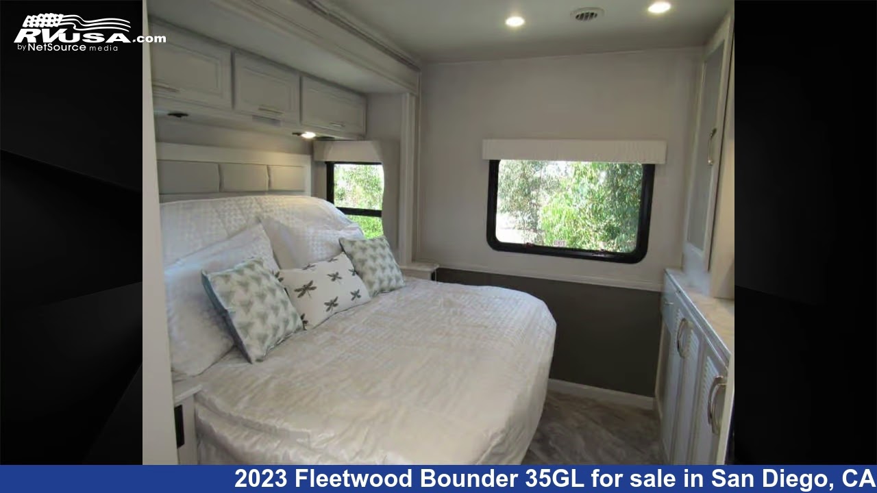Marvelous 2023 Fleetwood Bounder 35GL Class A RV For Sale in San Diego, CA | RVUSA.com