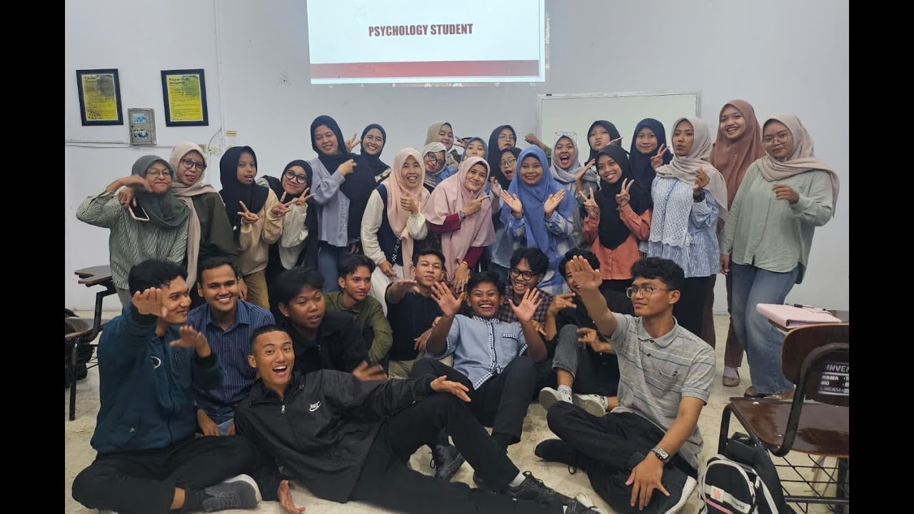 Teaching Internship UMG - YouTube