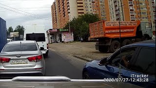 Russian crash. BMW with great response.  The driver avoided the accident skillfully.