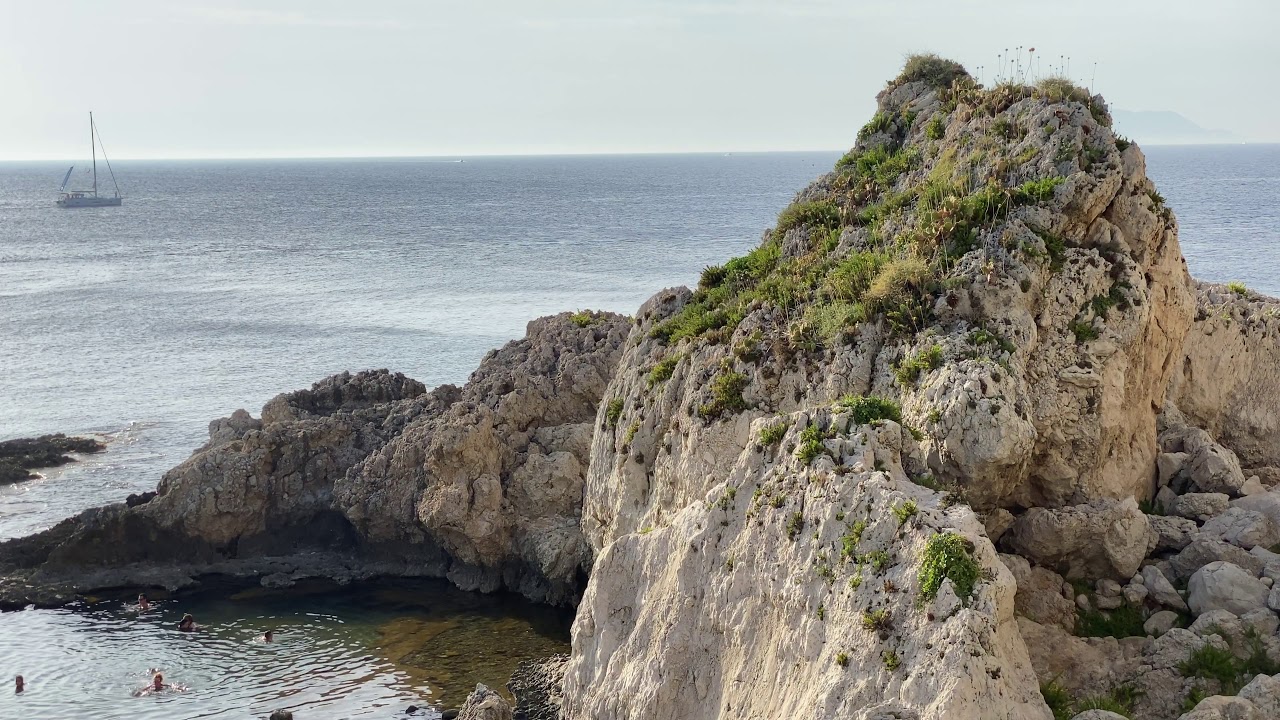 iPhone 11 Pro Max - 4K60 HDR - sample footage - no filters, no color corrections