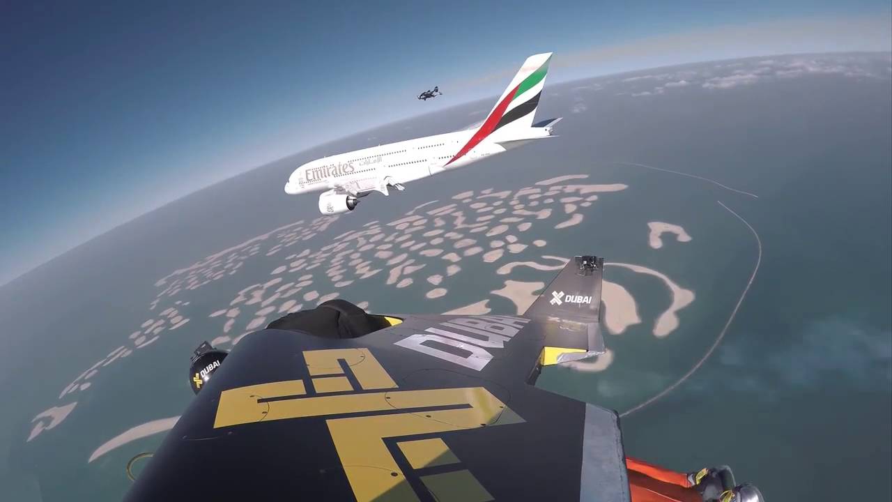 Emirates- #HelloJetman-Emirates. Летающий миниджет. Эмираты. - YouTube