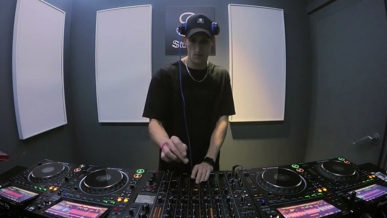 STUDIO97 LIVE SESSIONS #10 / @Juanpebelmontedj