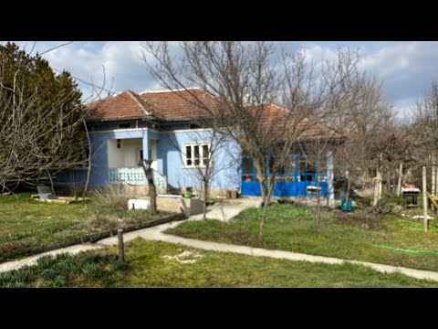Property video tour thumbnail