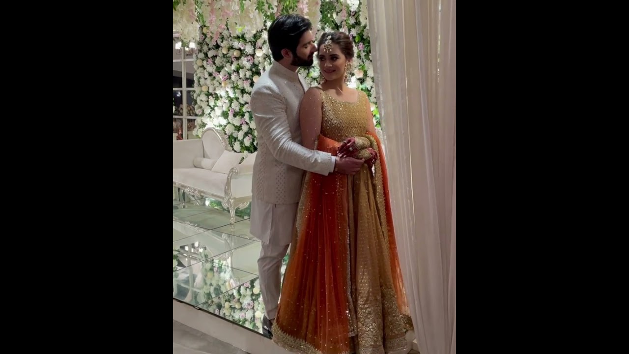 Aineeb On Minal's Barat
