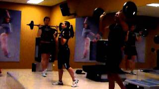 bodypump 80 release bij Vouershof Geleen Warming up.MOV
