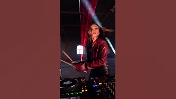 The Vibes When The Drop Hits Blade From An Abandoned Warehouse Dj Djdrummer Dancemusic 