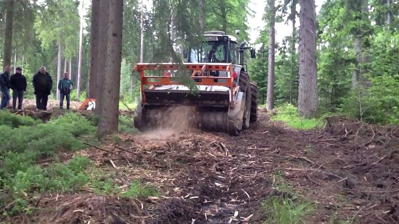 TMC Cancela TFR 225 beim Stubbenfräsen
