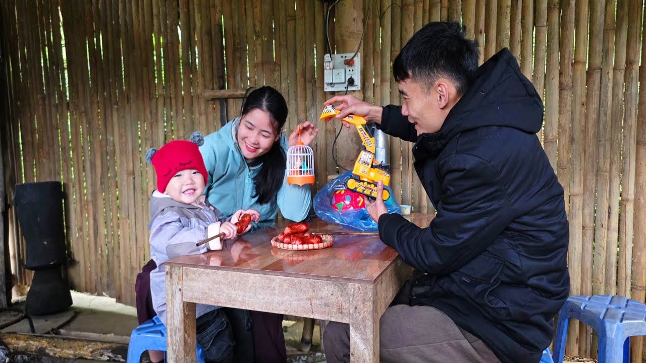 Dung and Thuan were truly happy and joyful when their home was filled with the laughter of children.