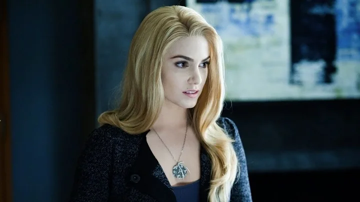 Rosalie Hale alternative playlist | twilight aesth...