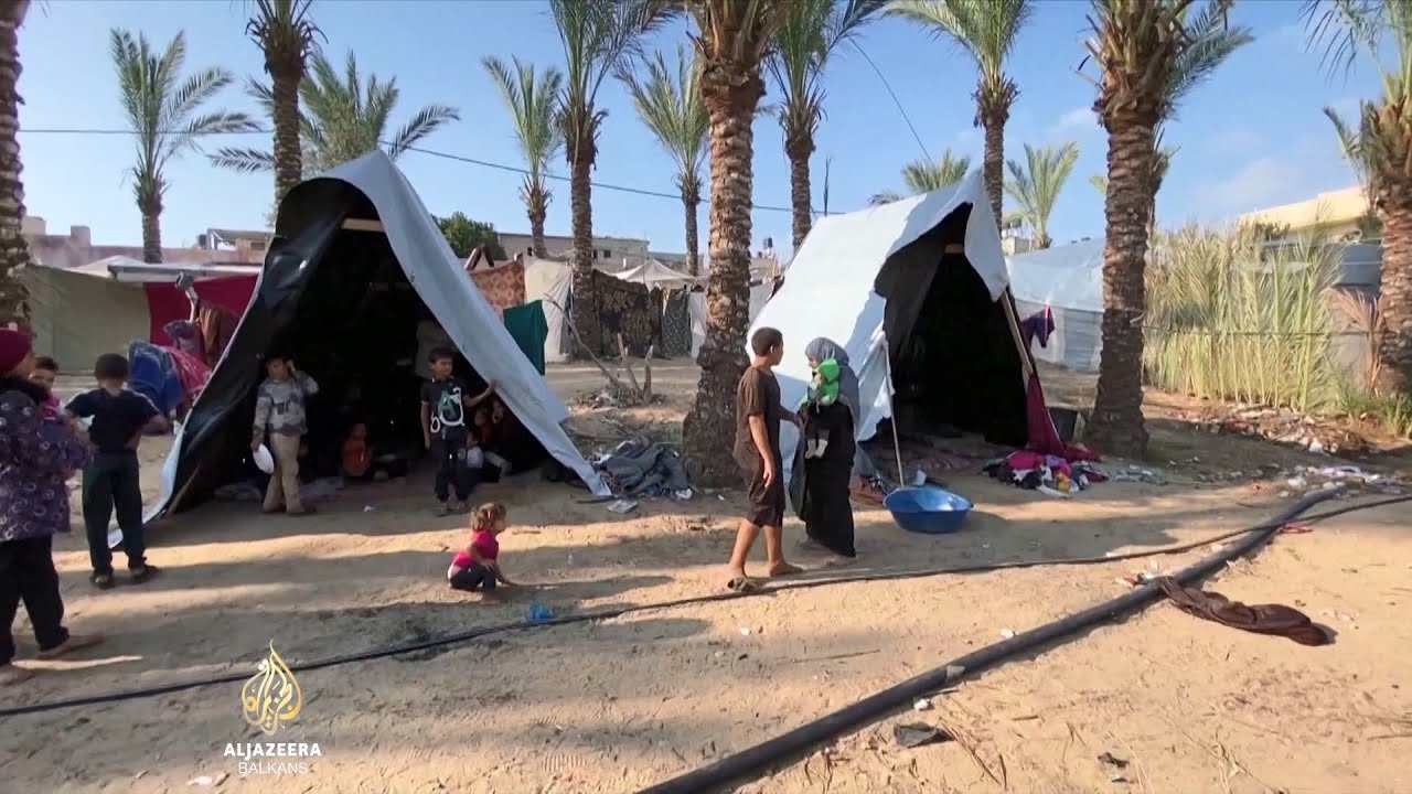 يعيش سكان غزة في خوف دائم، وليس لديهم مكان يفرون إليه.