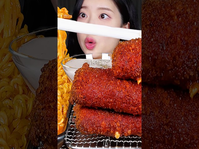 내슈빌핫 모짜렐라스틱 ????️ 치즈볶음면 먹방! CHEESE PULL ???? Chili's Mozzarella Sticks & Cheesy Noodles