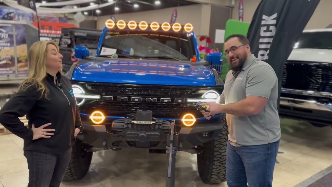 Why the Go Rhino Jack and RealTruck Winch Changes the Game | Natalie & Joey from RealTruck