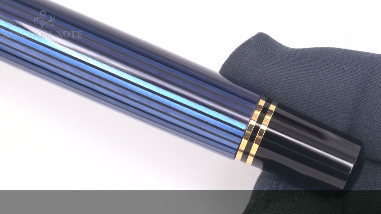 Pelikan ペリカン 万年筆 スーベレーン M800 ブルーストライプ M - YouTube