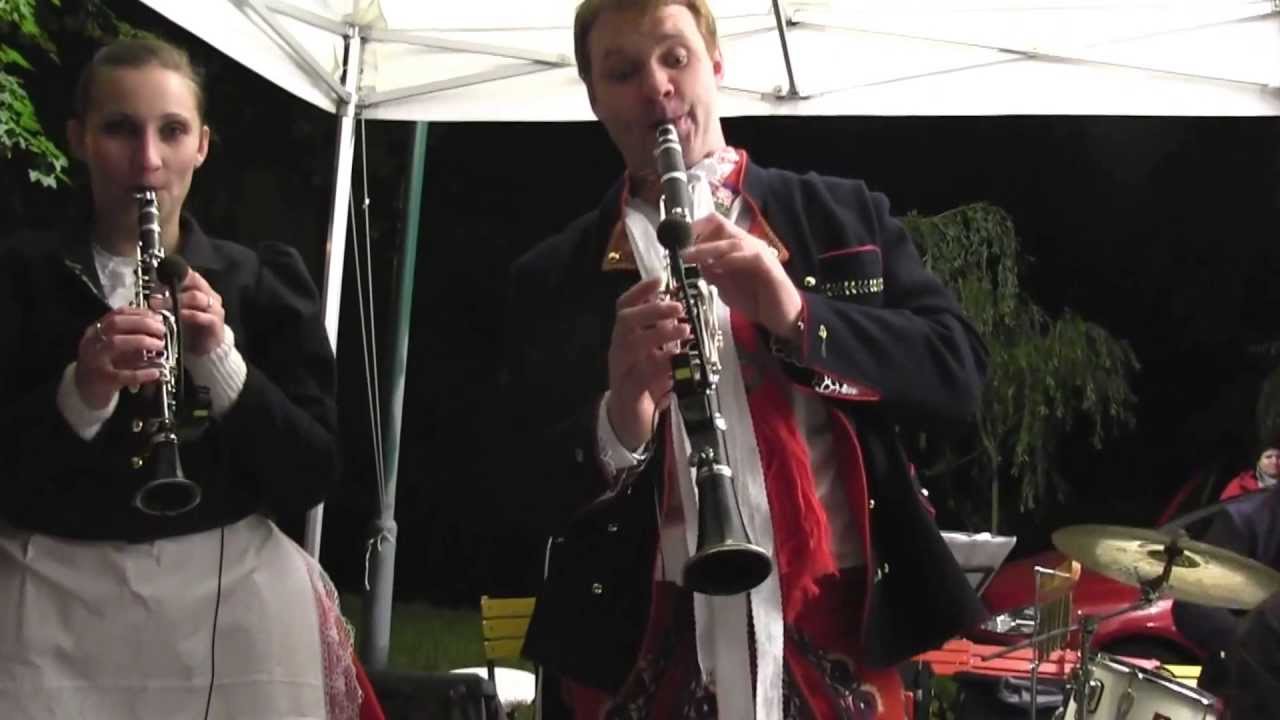 STRÁŽNICE-68.ročník MFF- pátek: po půlnoci s dechovou hudbou ŠOHAJKA s kapelníkem VOJTOU DUCHÁČKEM